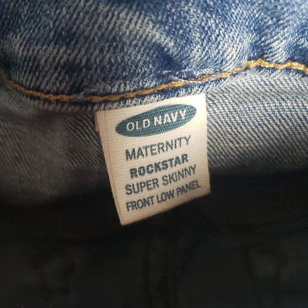 Old Navy Maternity Rockstar Skinny Jeans - Picture 3 of 7